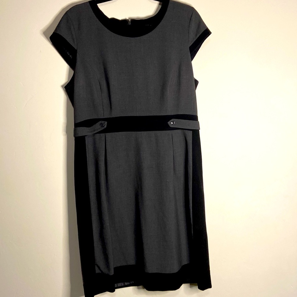 Calvin Klein dress size 14 gray with black detailing worn one  short sleeves